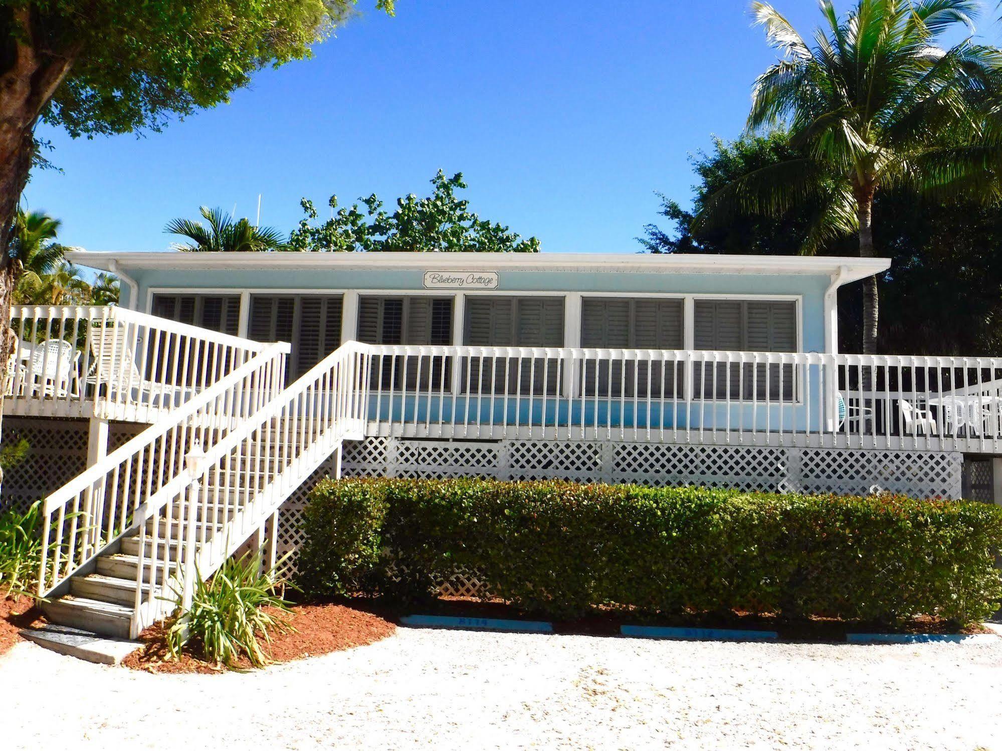 Waterside Inn On The Beach Sanibel Exterior photo
