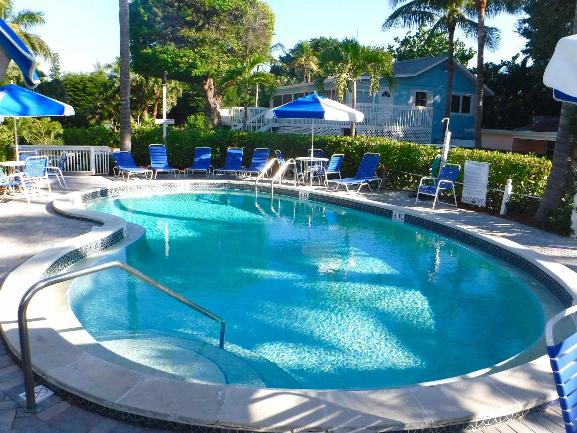 Waterside Inn On The Beach Sanibel Exterior photo